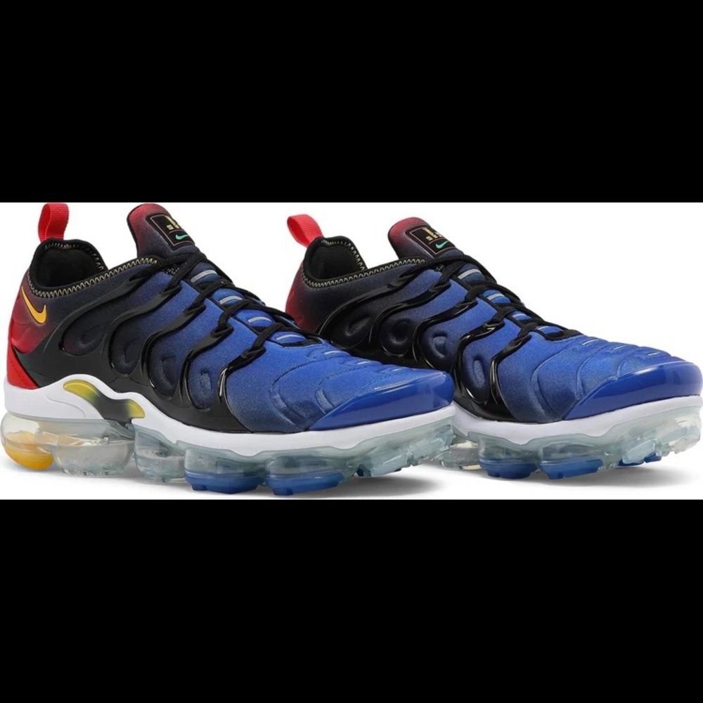 nike air vapormax red and blue
